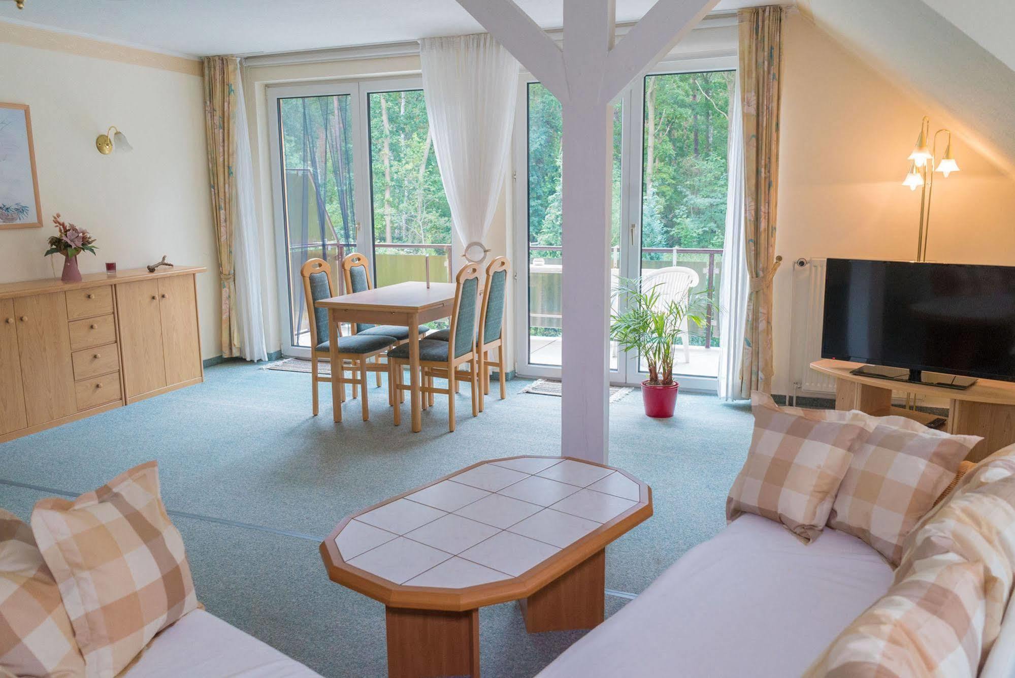 Ferienhus Baabe Fewo 01 Terrasse, Sauna- Und Schwimmbadnutzung Im Ahoi Sellin Buitenkant foto